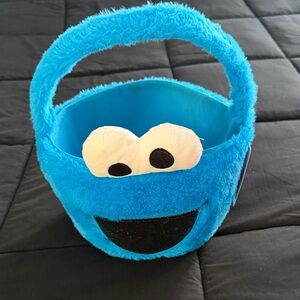 NWT - Cookie Monster Plush Treat Bucket